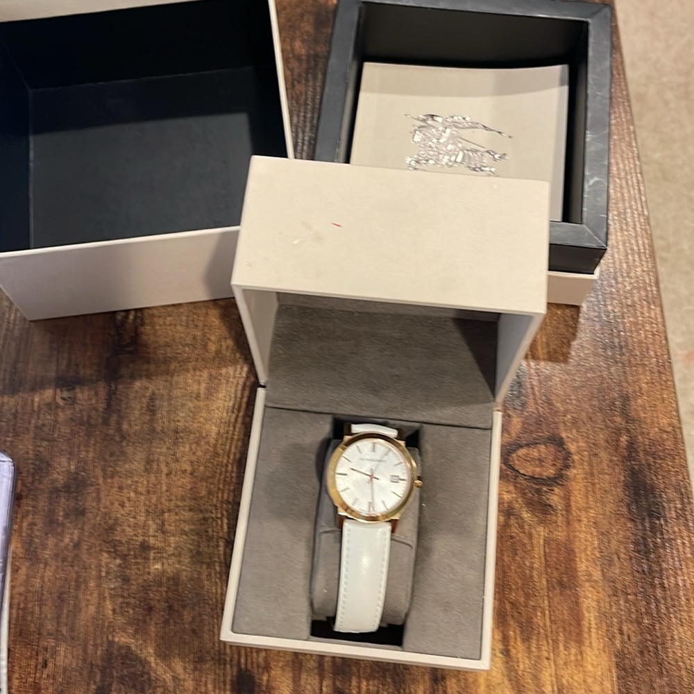 Burberry white gold watch - Picture 5 of 10
